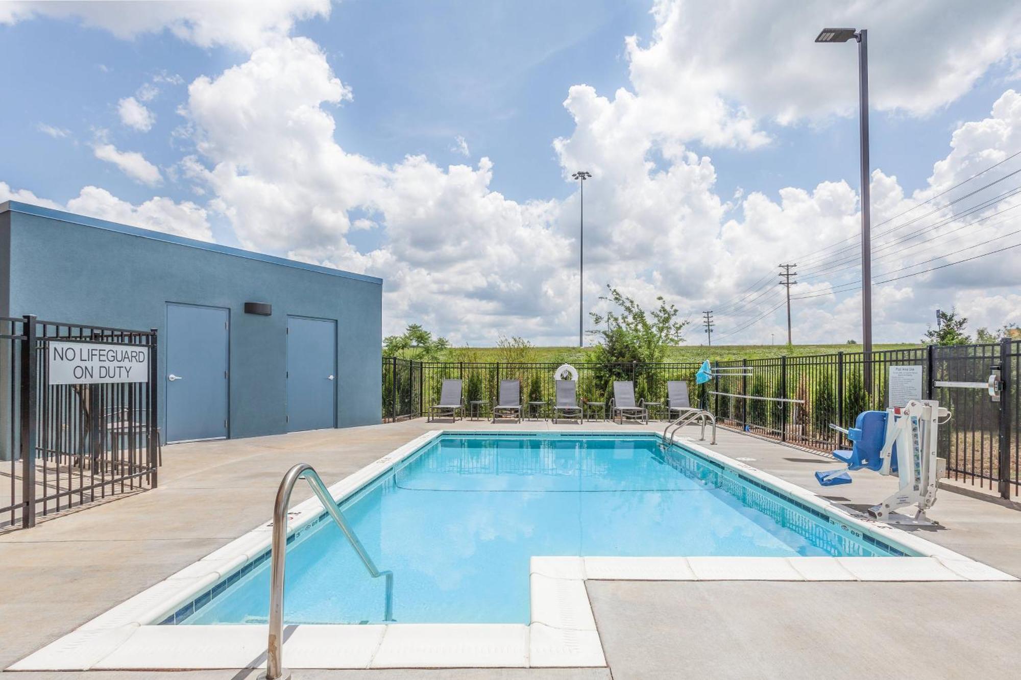 Fairfield Inn & Suites By Marriott Lebanon Exterior photo